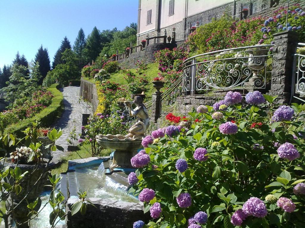 Hotel Villa Delle Ortensie Sant'Omobono Terme Exterior photo